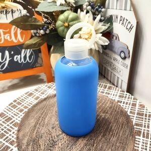 🎉EUC BKR Glass Water Bottle with Smooth Silicone Sleeve  Blue 500ML / 16 oz